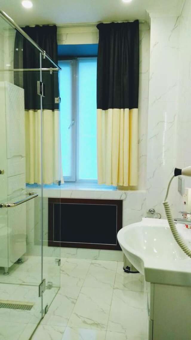 Отель Амбассадор Алматы-15